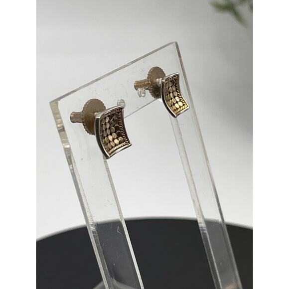 Anna Beck Designer Vintage
Sterling Silver Dot Design Square Stud Post Earrings - Picture 3 of 10